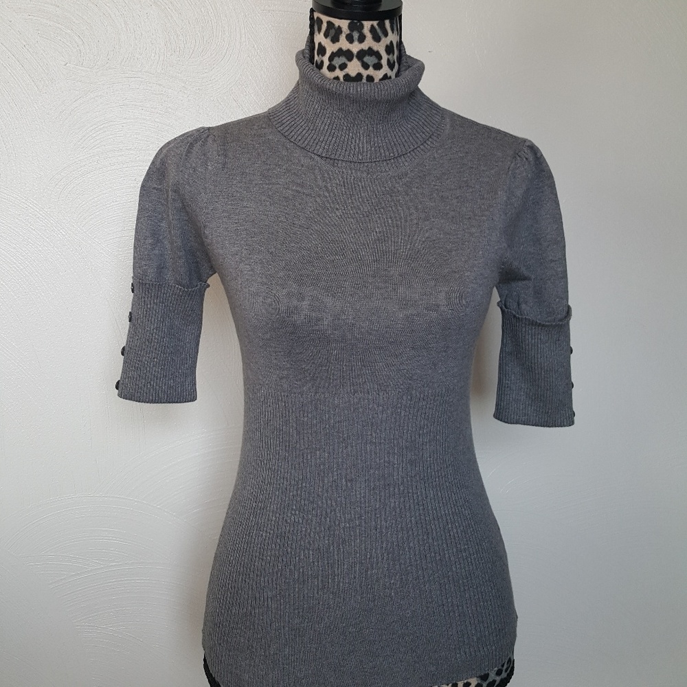 Max Azria Gray Knit Turtle Neck Top Size M